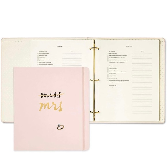 Kate spade bridal book. Stock pics show it being pink but it is white. - Picture 6 of 6